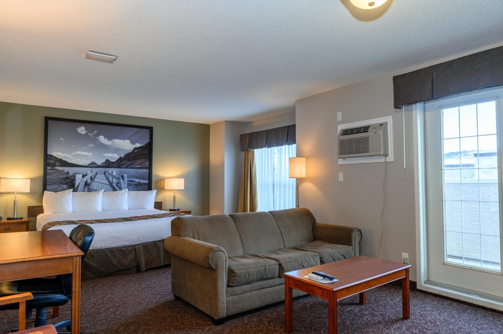 ซูเปอร์ 8 บาย วินด์แฮม ค็อกเรน Hotel Cochrane ภายนอก รูปภาพ
